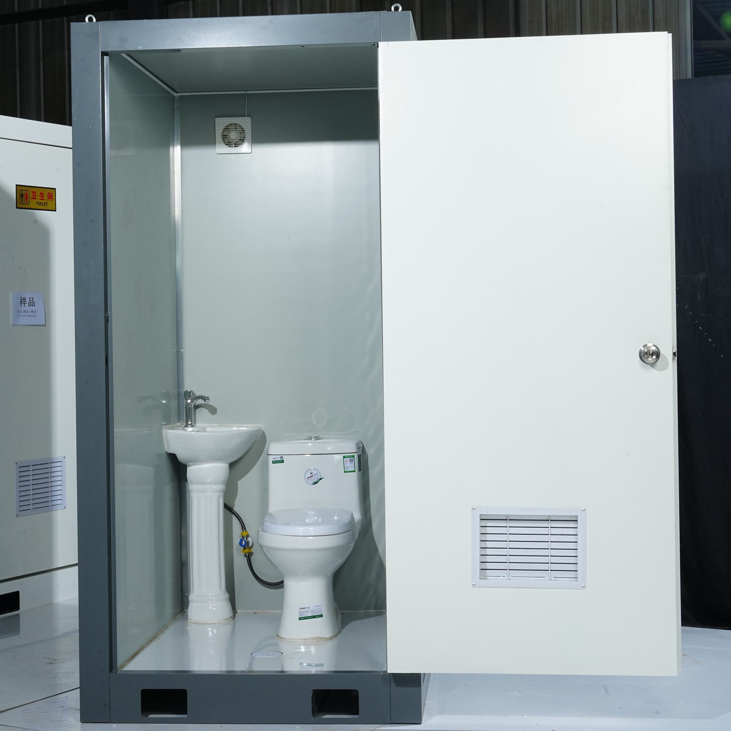 Outdoor Portable Steel Sandwich Panel Light Steel Toilets Mobile Shower Room Portable Bathroom for Construction Site