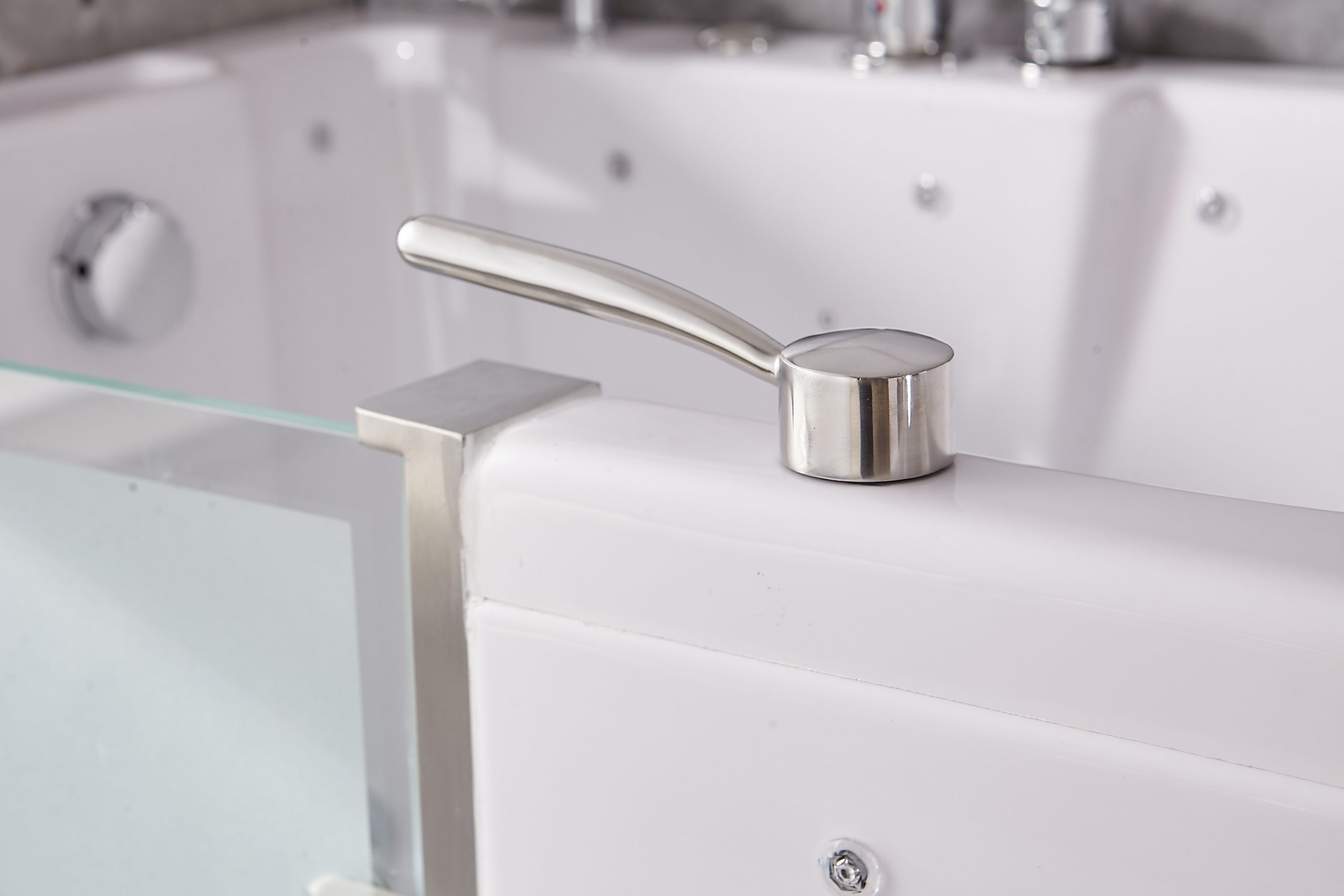 Walk in tub for seniors and handicapped