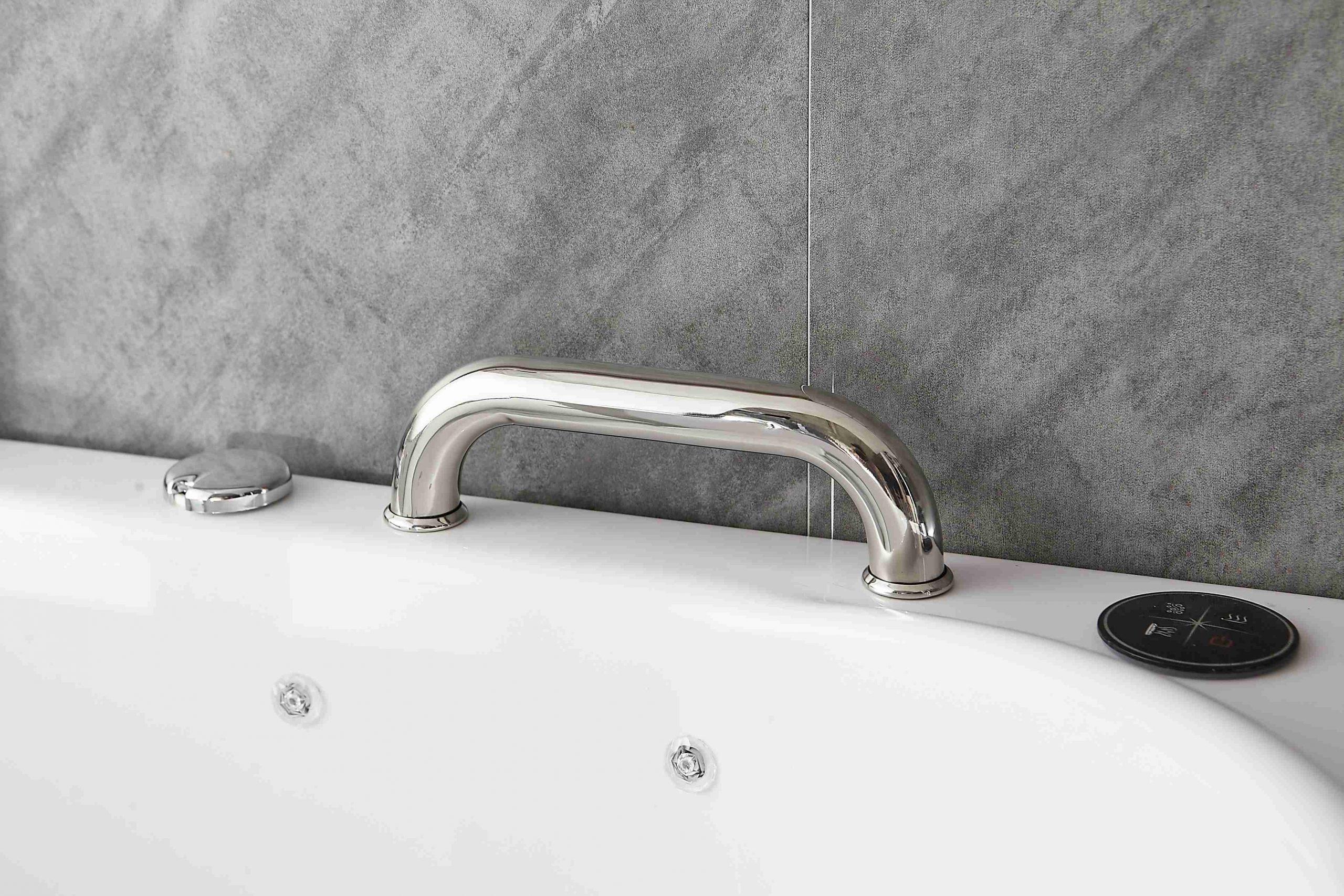 Walk in tub for seniors and handicapped