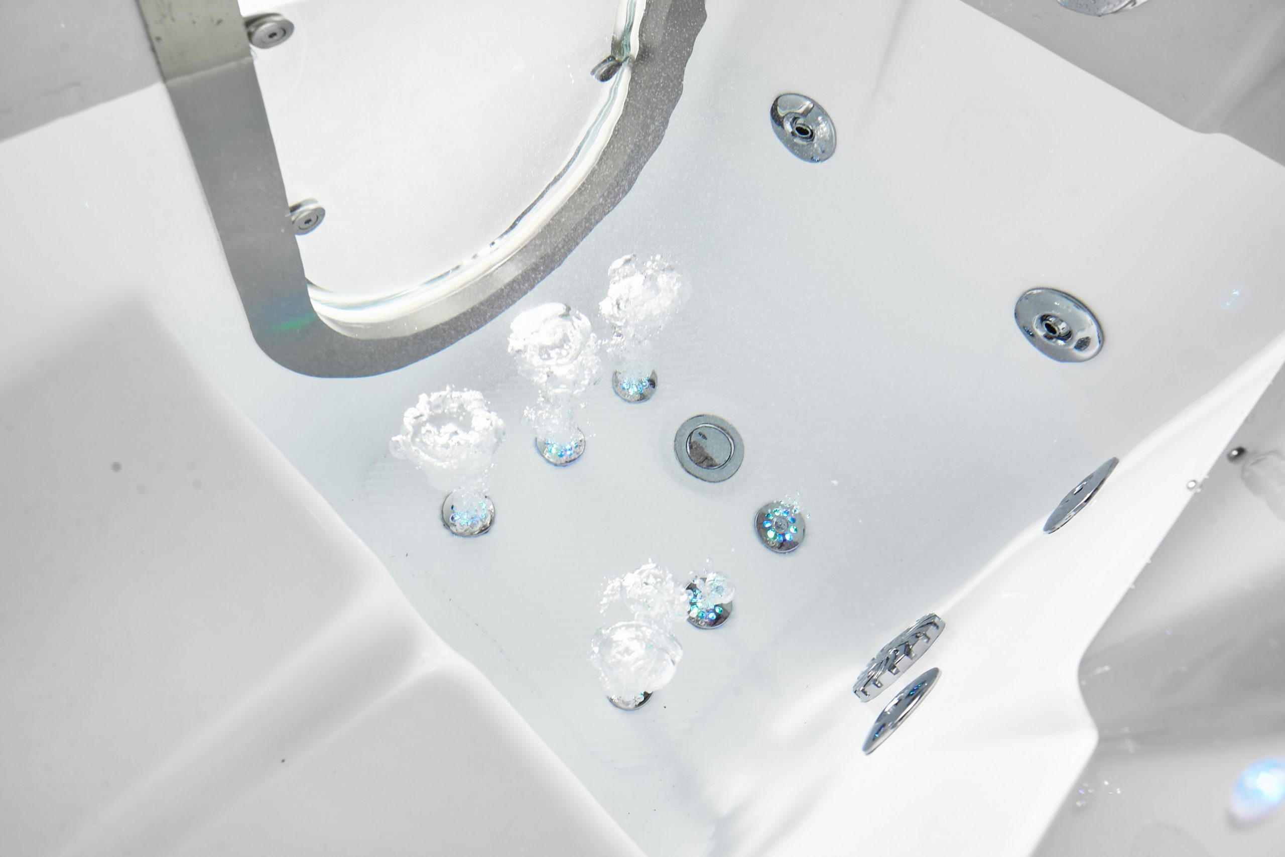 Walk in tub for seniors and handicapped